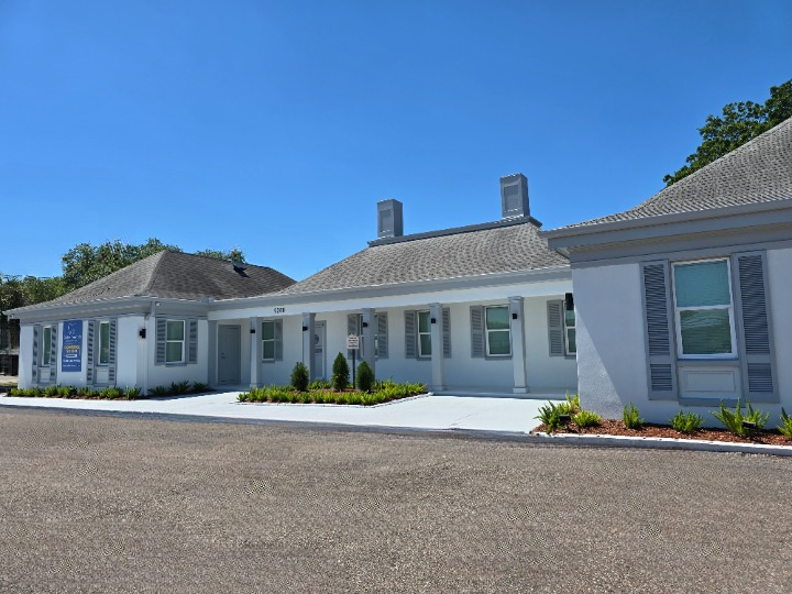 Smiles Tampa Dental Office - Modern Facility in Tampa FL